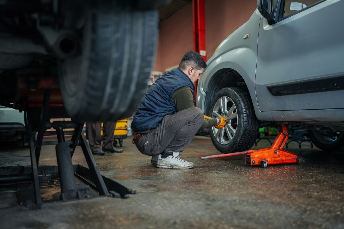 В Россию завезли рекордное число подержанных авто: эксперты предупреждают о рисках