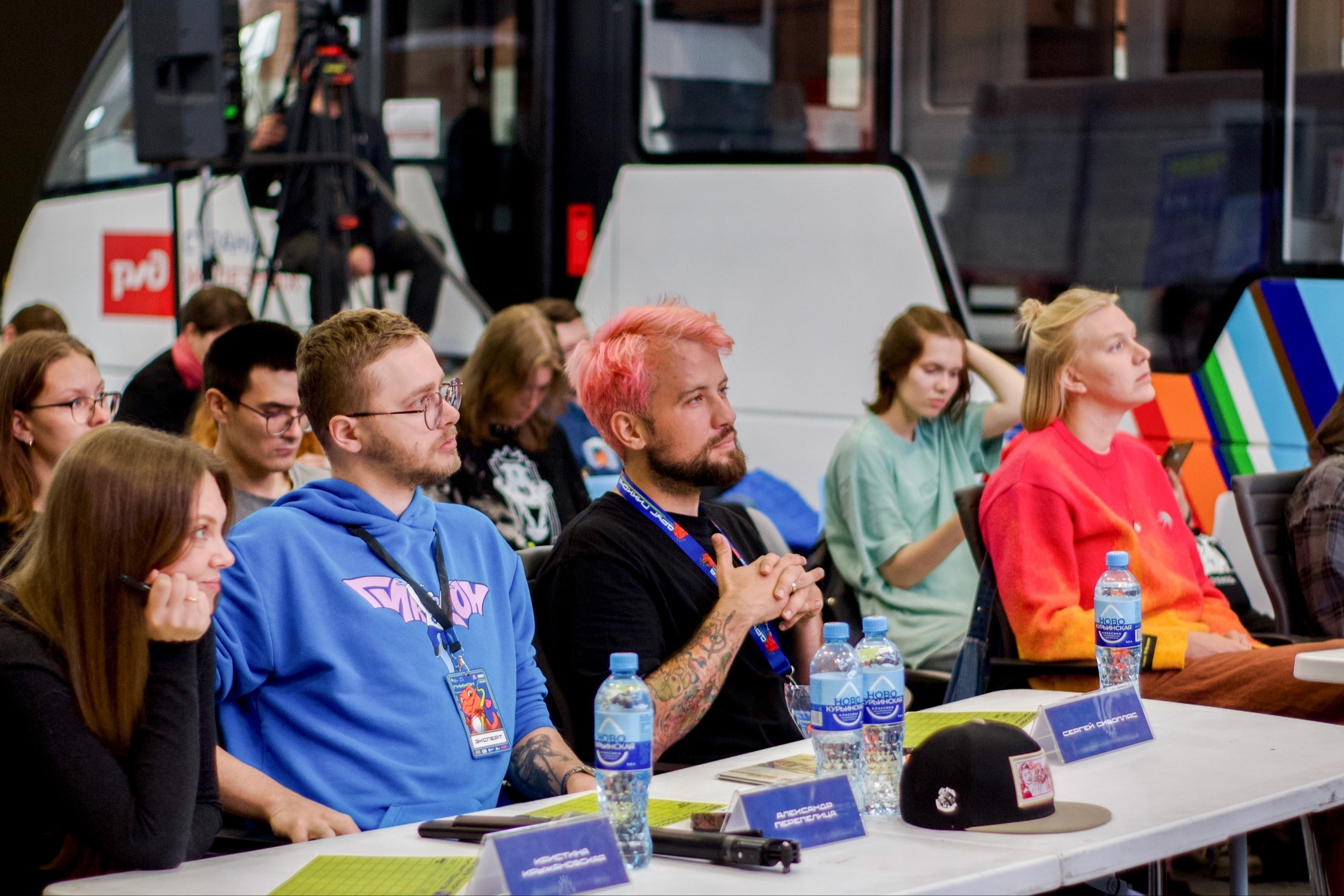 БОМБОРА везет лучшие книги и лекции на «ГикКон-2025» в Екатеринбурге