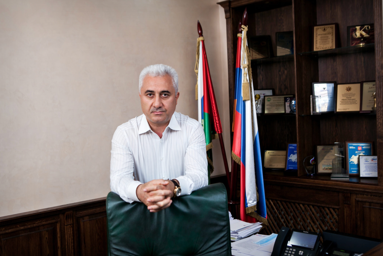 Абрам Овеян: Главная задача — сохранить систему образования и уберечь её от внешнего давления