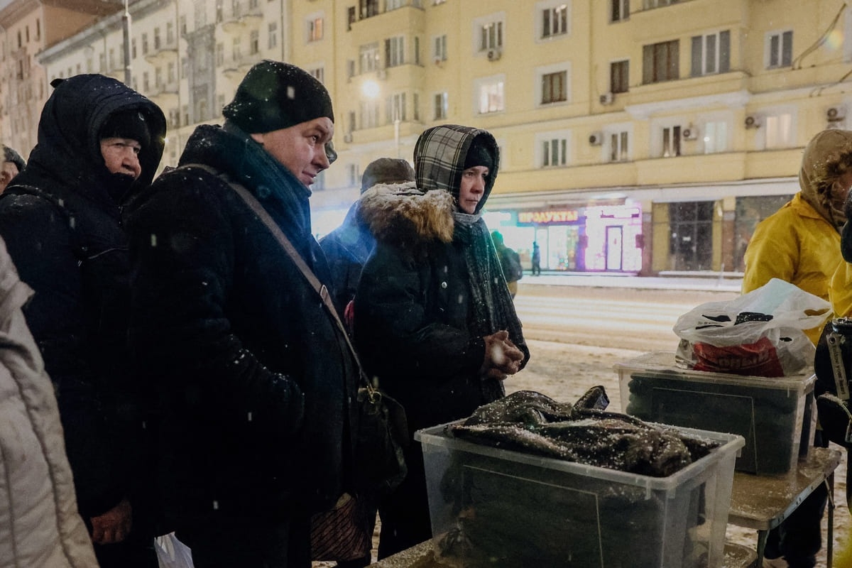 Благотворительная акция «Согрей своим теплом» стартовала в честь дня рождения «Небомживы»