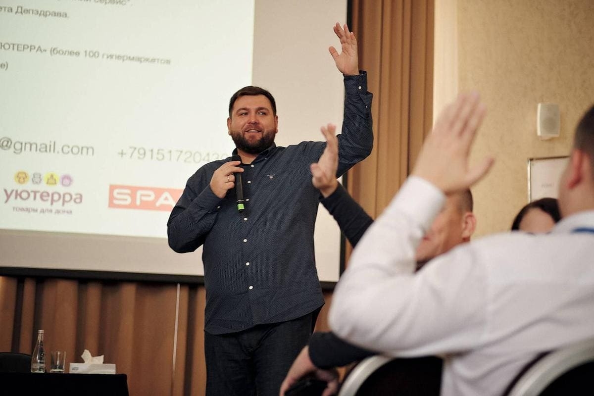 Популярная книга о сервисе Максима Недякина выходит в обновлённой версии «Искренний сервис 2.0»