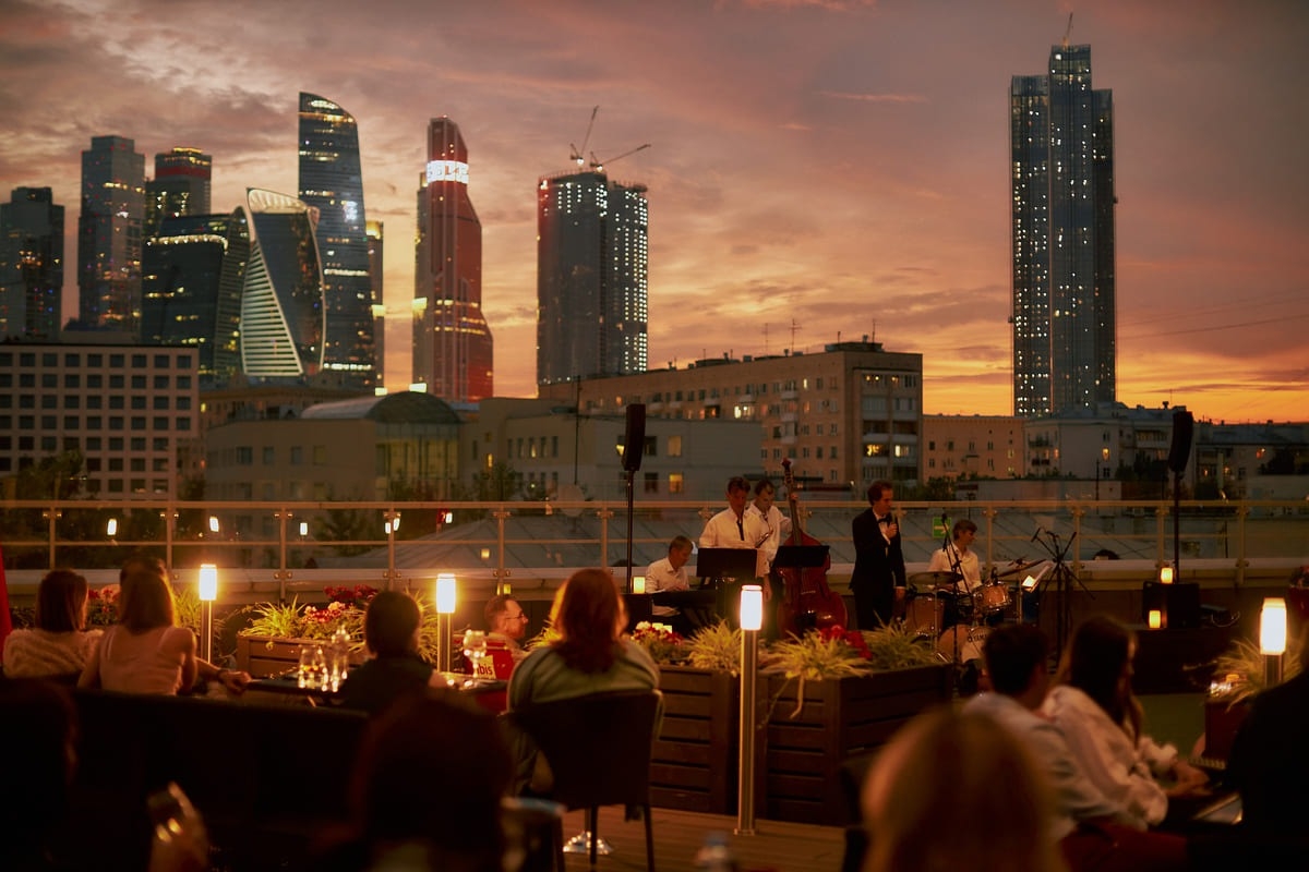 Планы на осень: провести уикенд в Adagio Москва Киевская в самом центре столицы