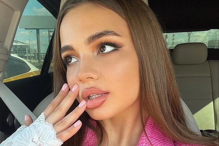 Блогер Валя Карнавал задолжала налоговой более 350 тысяч рублей