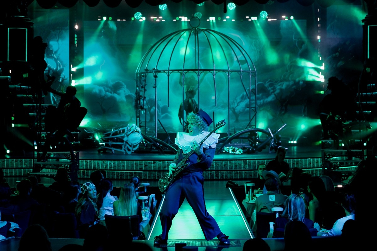 В театре «ОДЕОН» состоялась премьера гастрономического мюзикла «Москва от заката до рассвета»