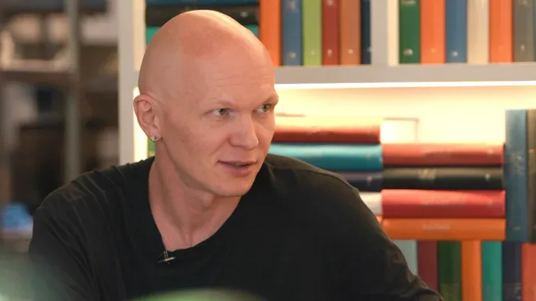 Гоша Карцев:  Впереди праздники - будьте аккуратнее с пиротехникой