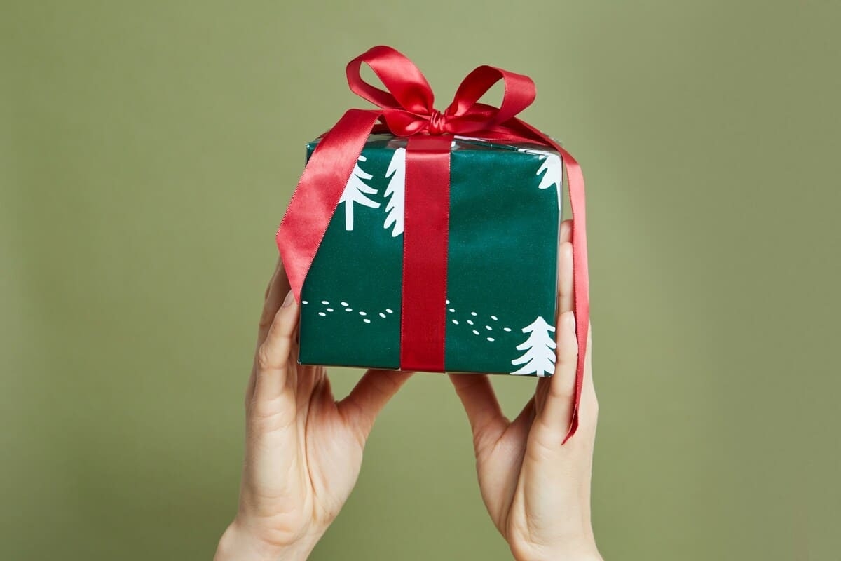 Умные подарки: как игрушки помогают ребенку развивать мышление, волевые качества и социальные навыки