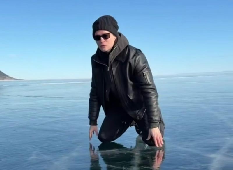 ЛюбаЕСТ: Черный лебедь прилетел откуда не ждали