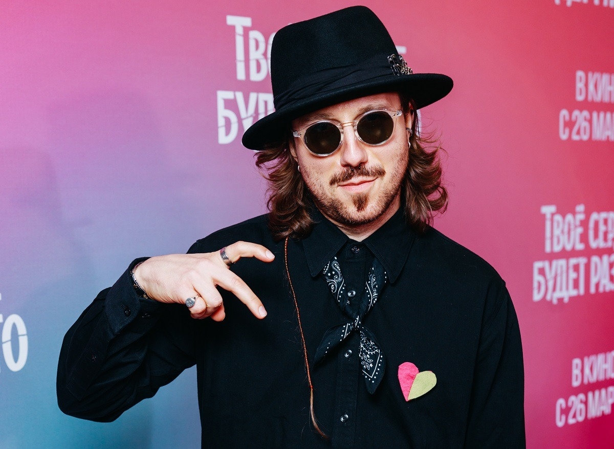 «Кино классное, нужно идти»: Виталик Мишура посетил премьеру «Твое сердце будет разбито»