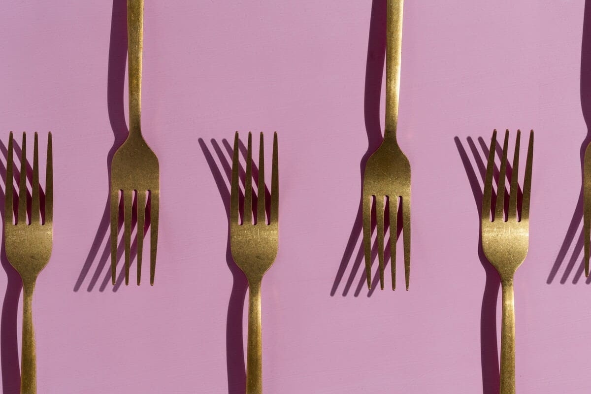 Магия Линды, стейки по цене кофе и «Родная Матрешка»: гастроновости недели