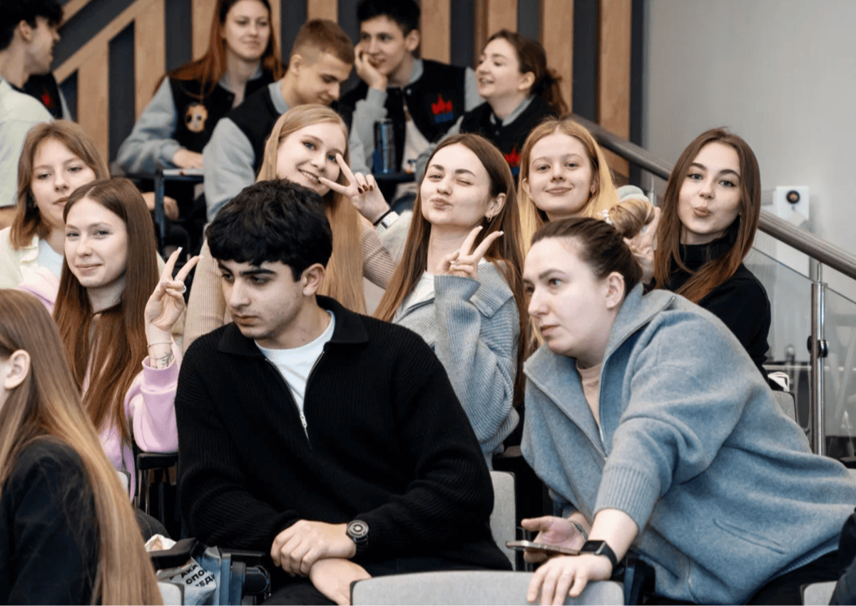 Московские школьники и студенты осваивают спортивную журналистику в «Академии спортивных медиа»