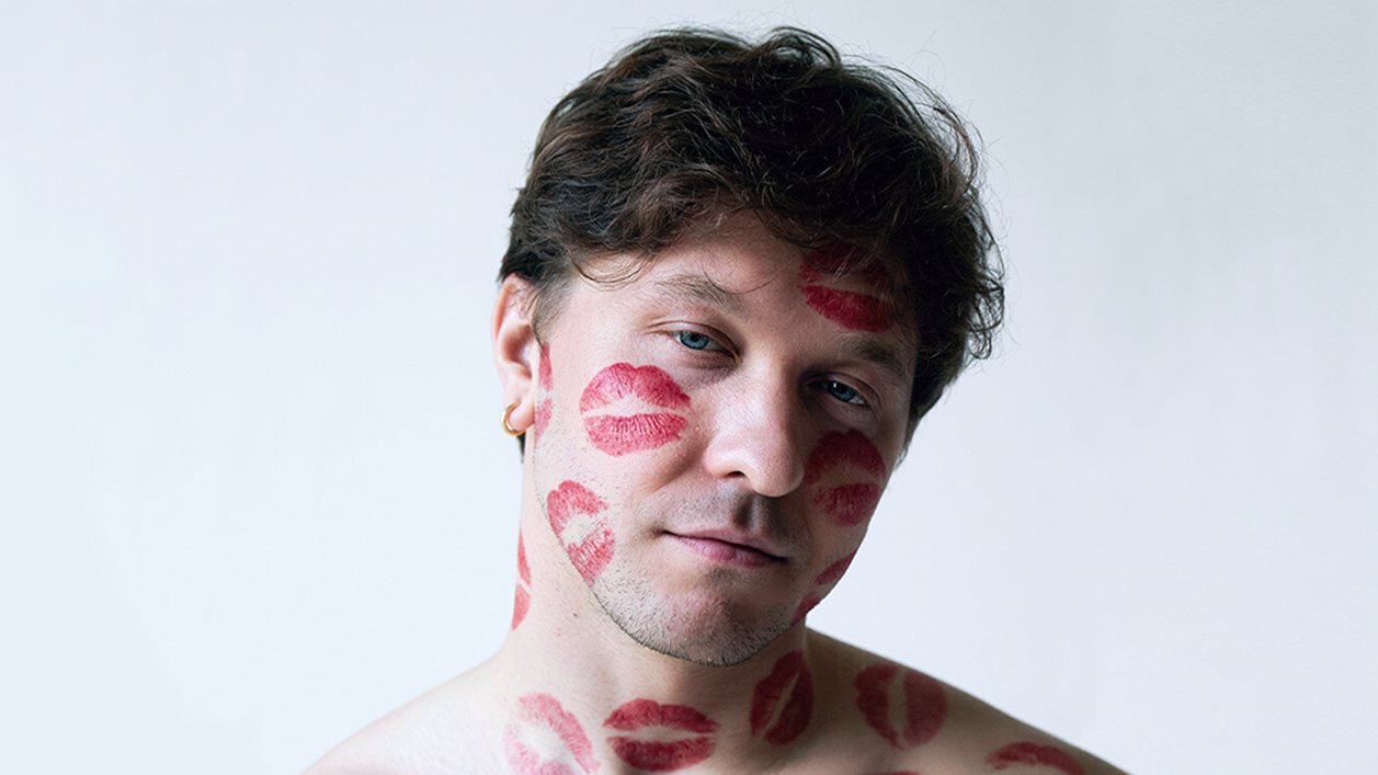 Про флирт, вкус и правильную атмосферу: музыкант Илья Сатисфаер выбирает места для свиданий в Москве