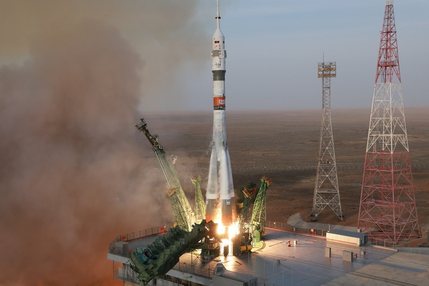 «Русская Медиагруппа» и Роскосмос организуют концерт группы «Земляне» в день запуска корабля «Союз МС-29»